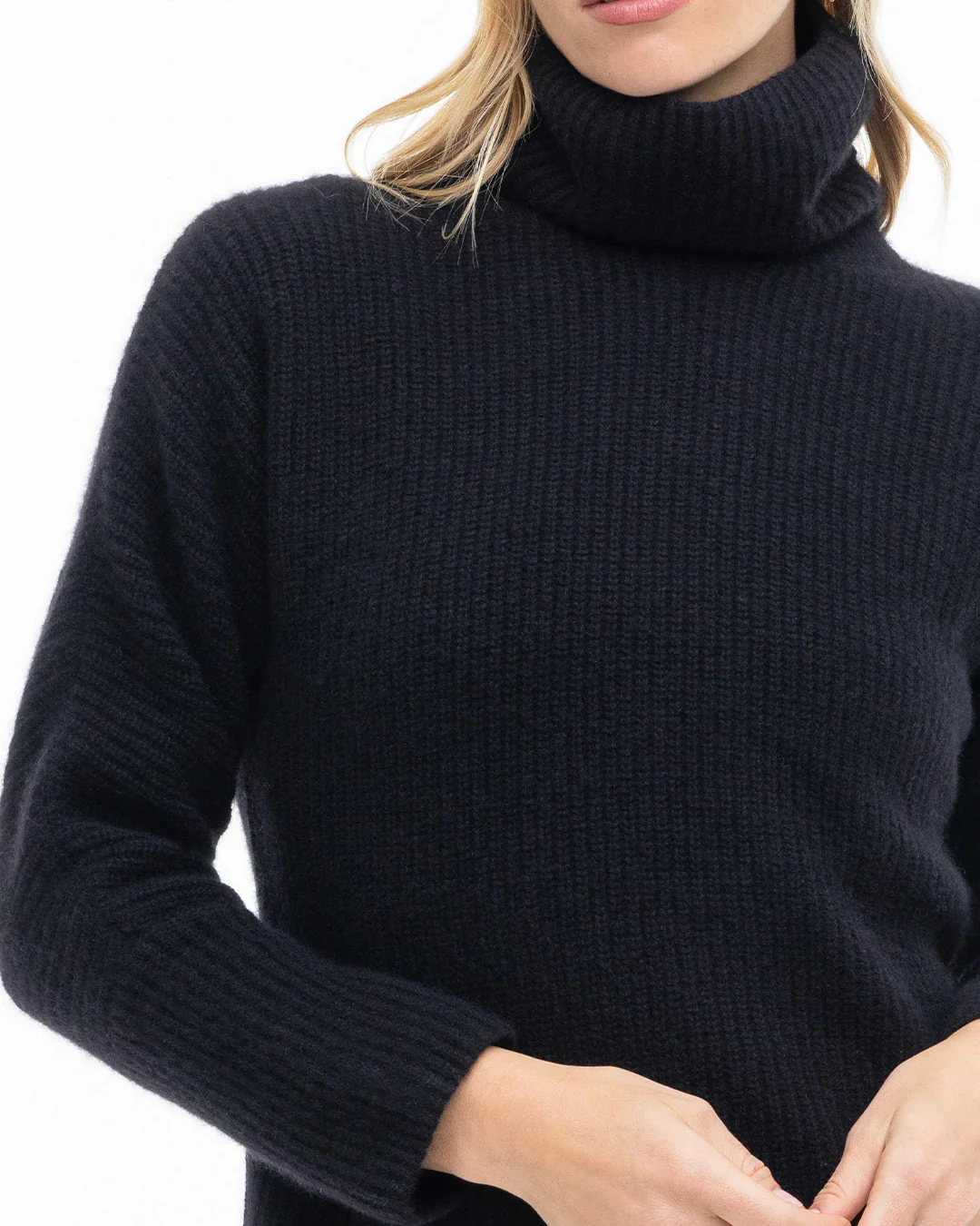 Cashmere Fisherman Turtleneck - Image 7