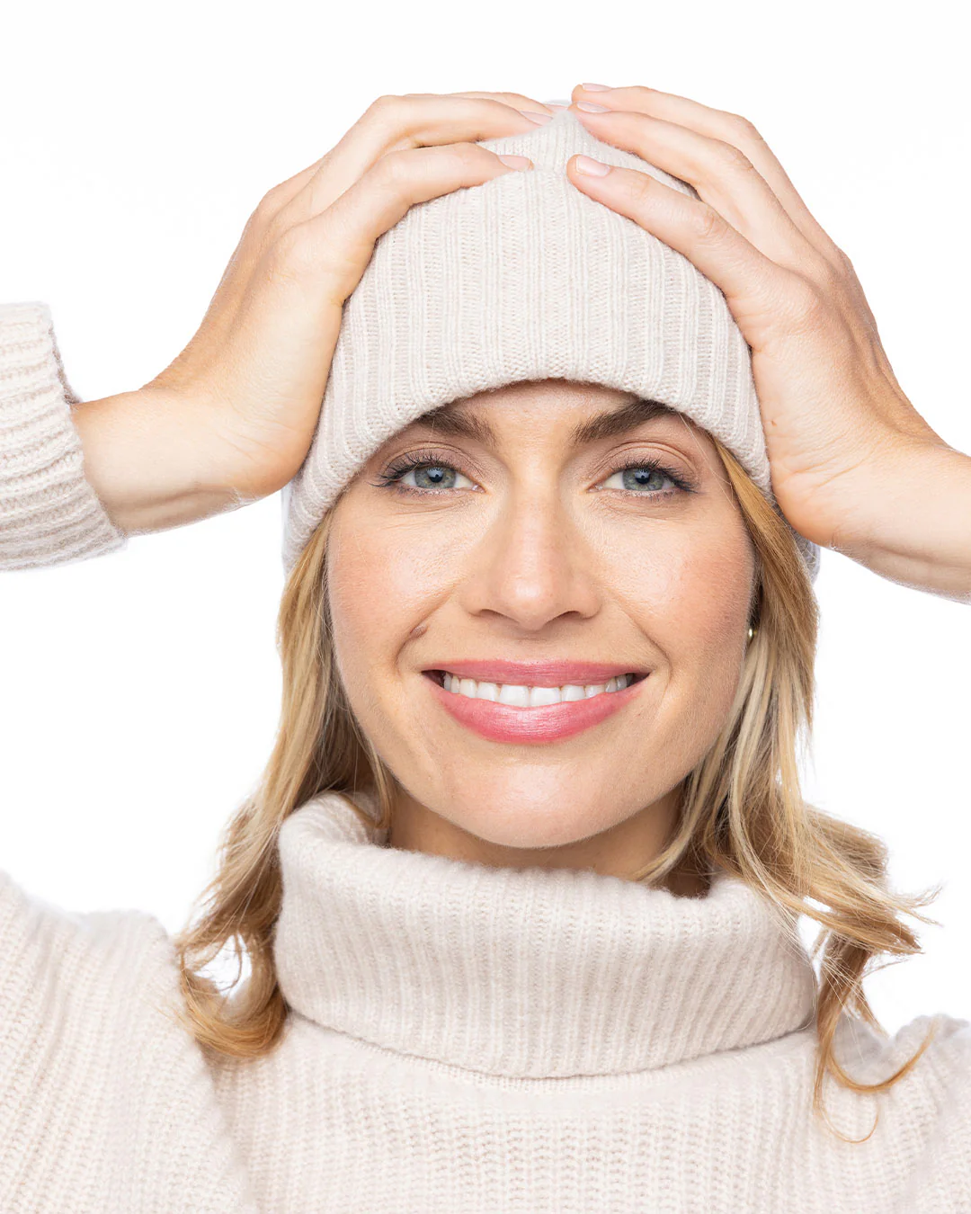 Cashmere Ribbed Hat - Image 6