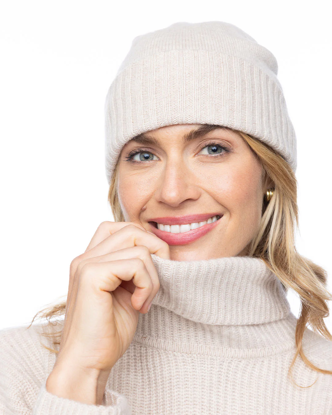 Cashmere Ribbed Hat - Image 7