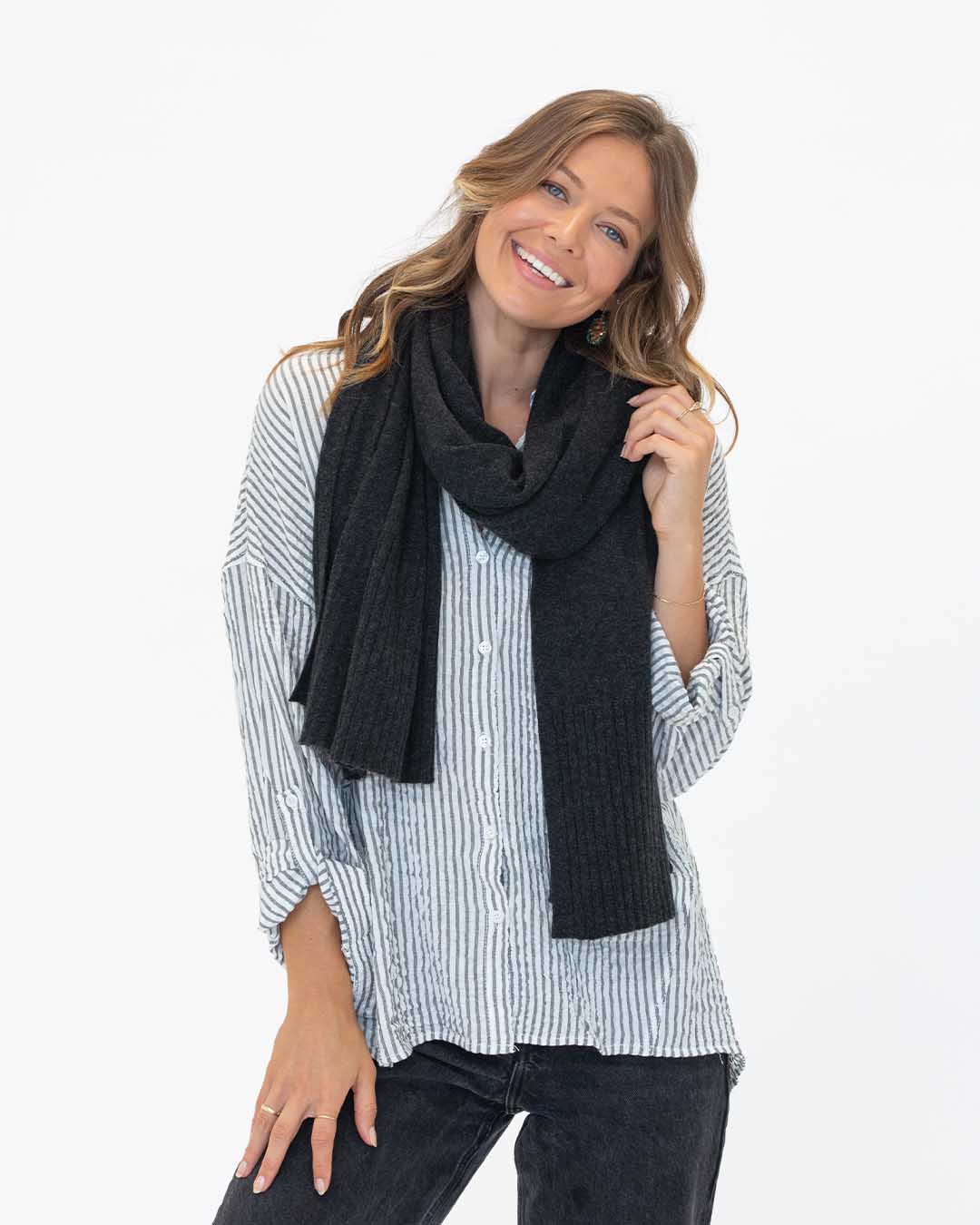 Cashmere Travel Wrap - Image 4