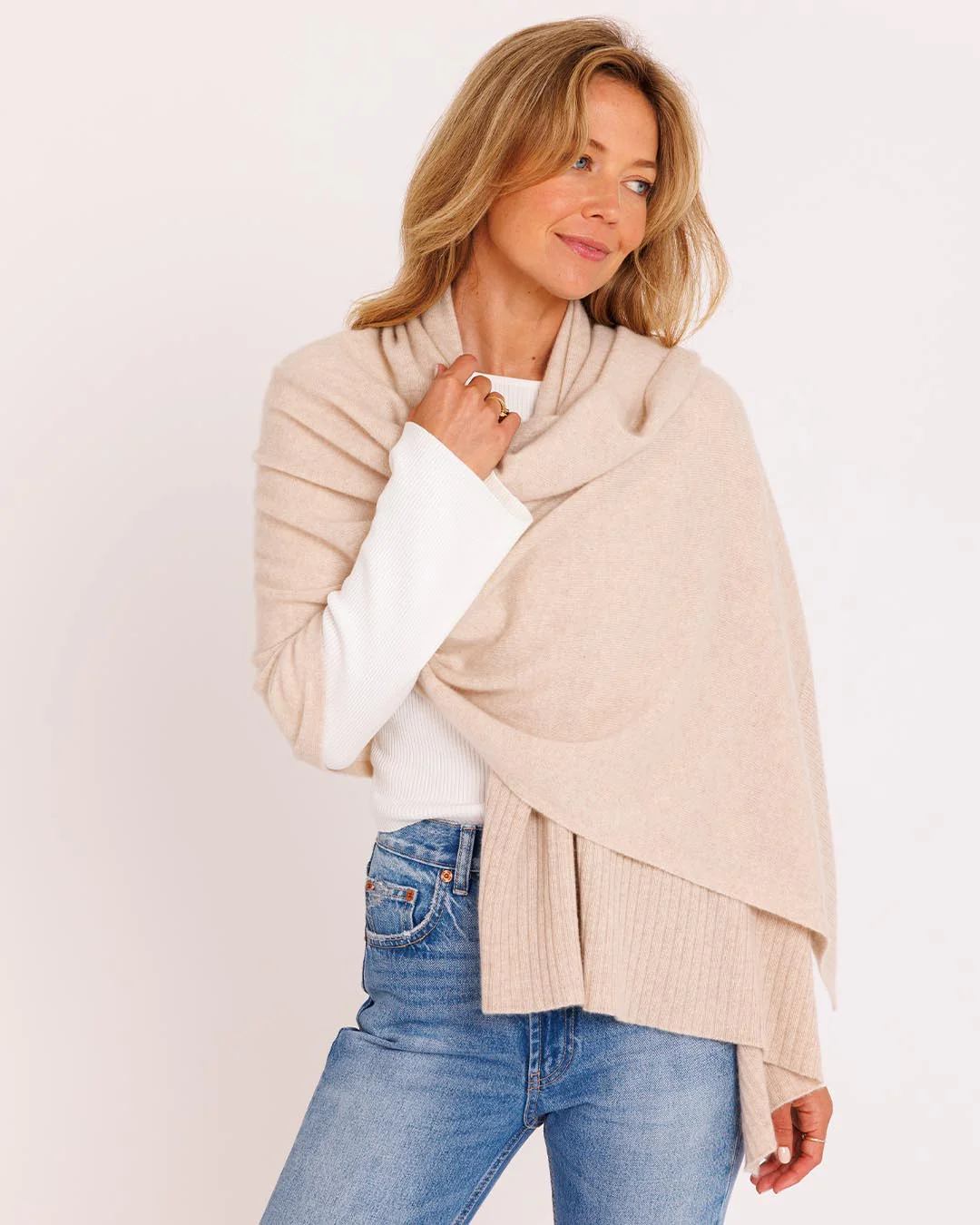 Cashmere Travel Wrap - Image 7