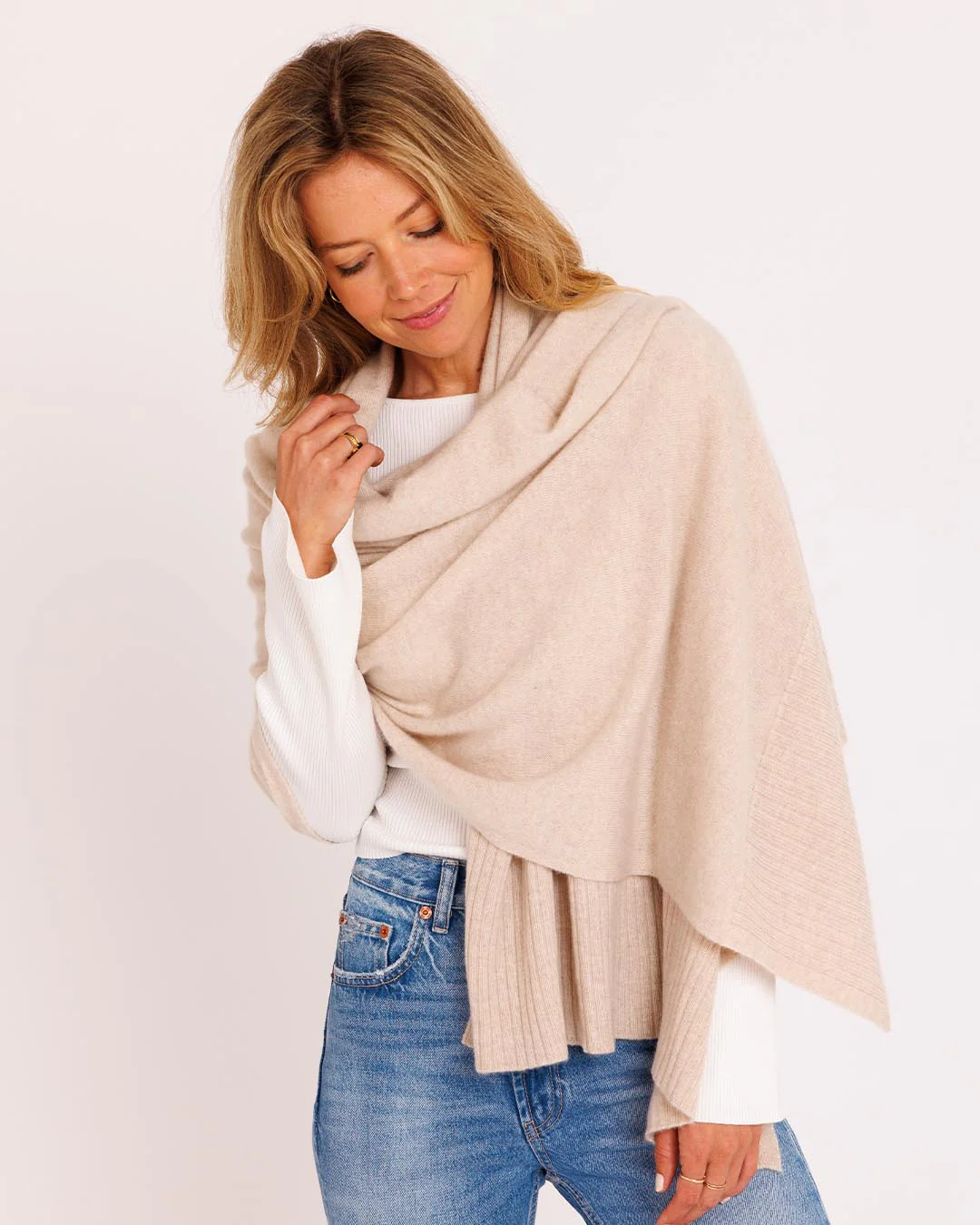 Cashmere Travel Wrap - Image 8