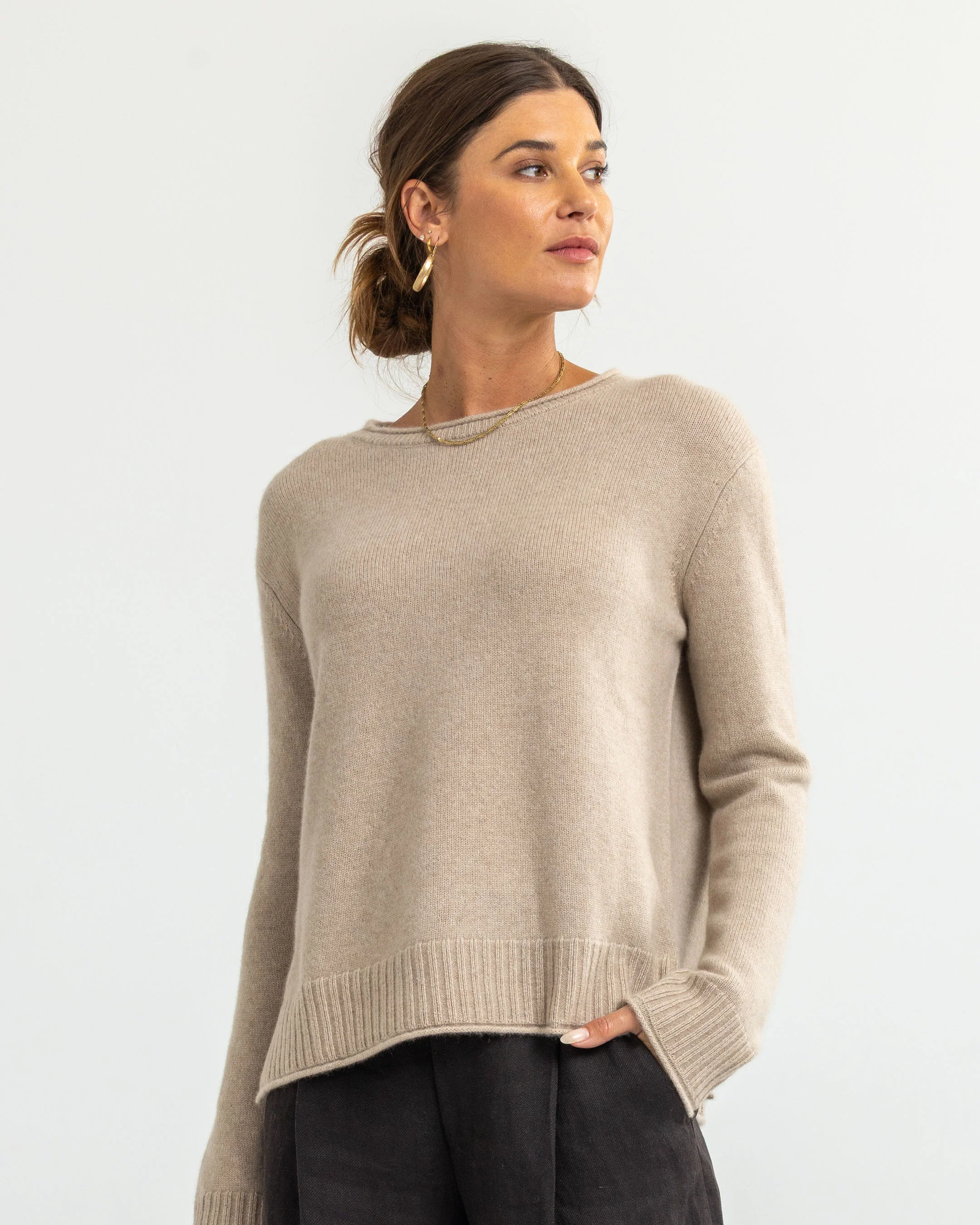 Essential Cashmere Crew - Image 19