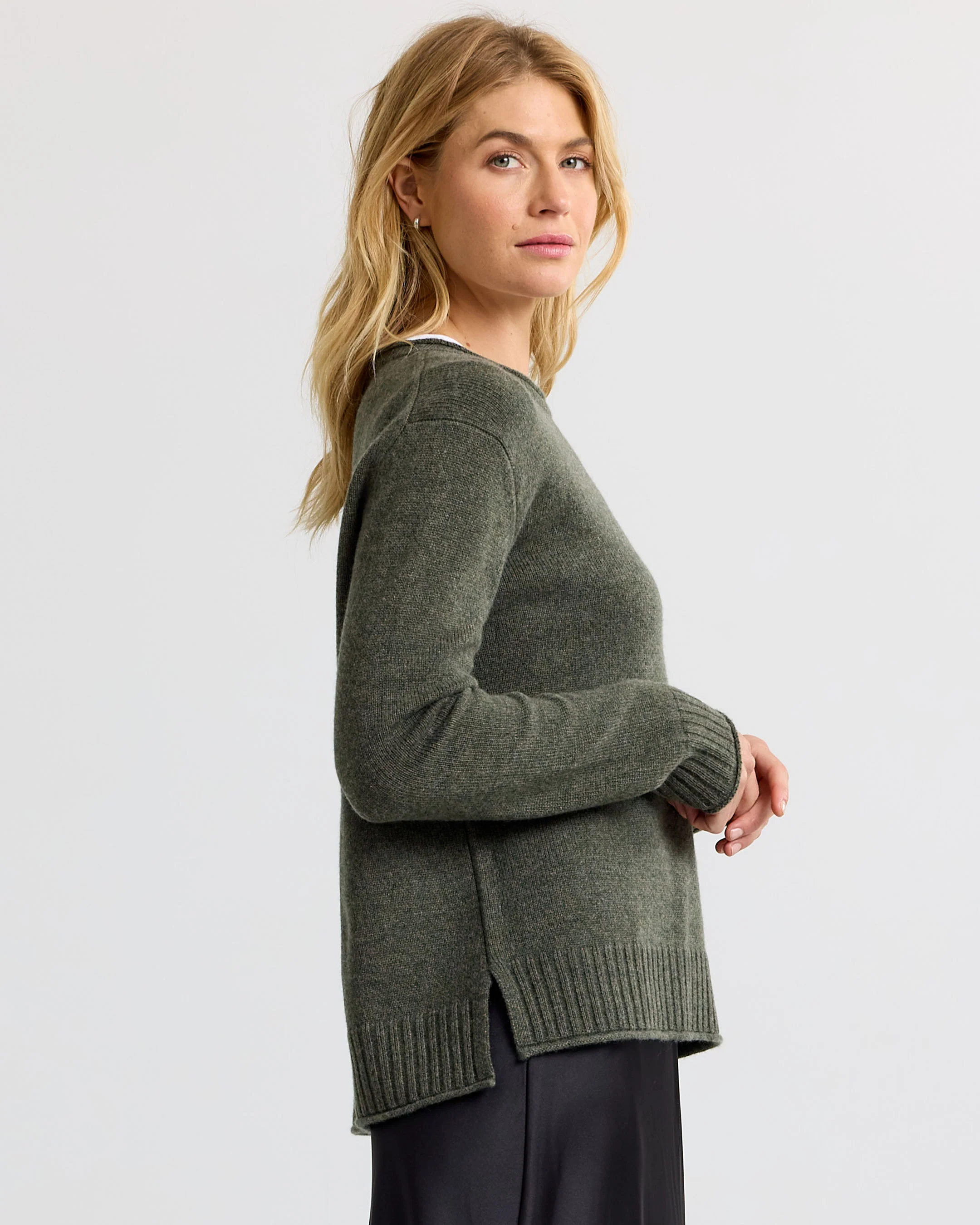 Essential Cashmere Crew - Image 5