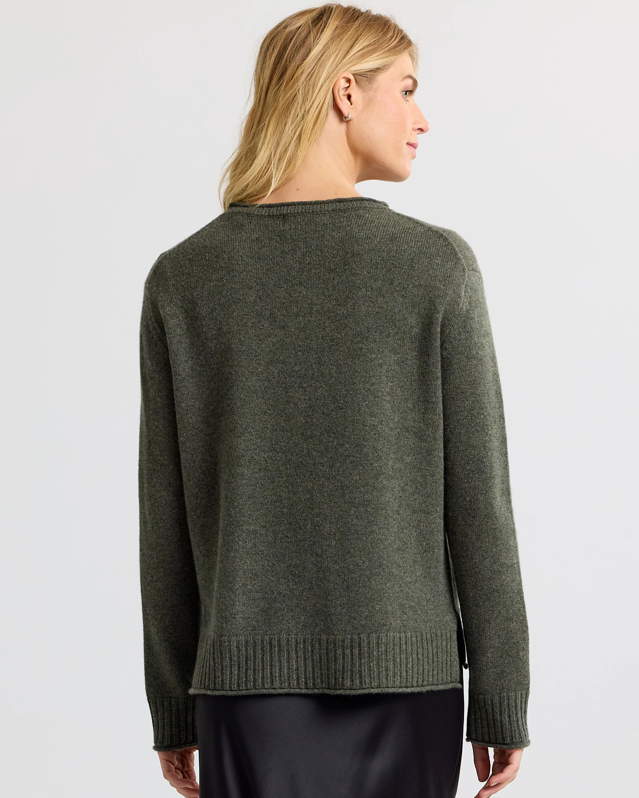 Essential Cashmere Crew - Image 6