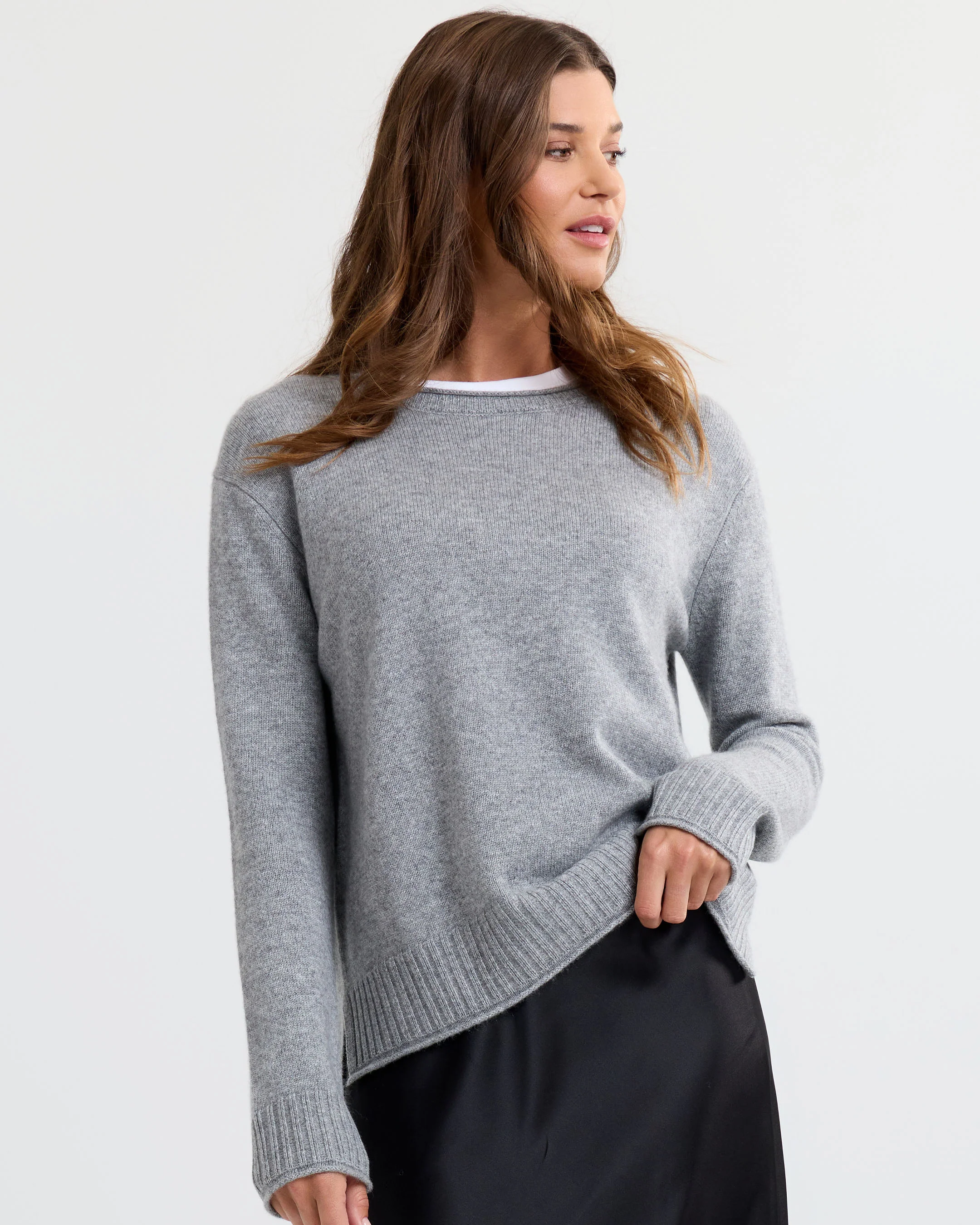 Essential Cashmere Crew - Image 3