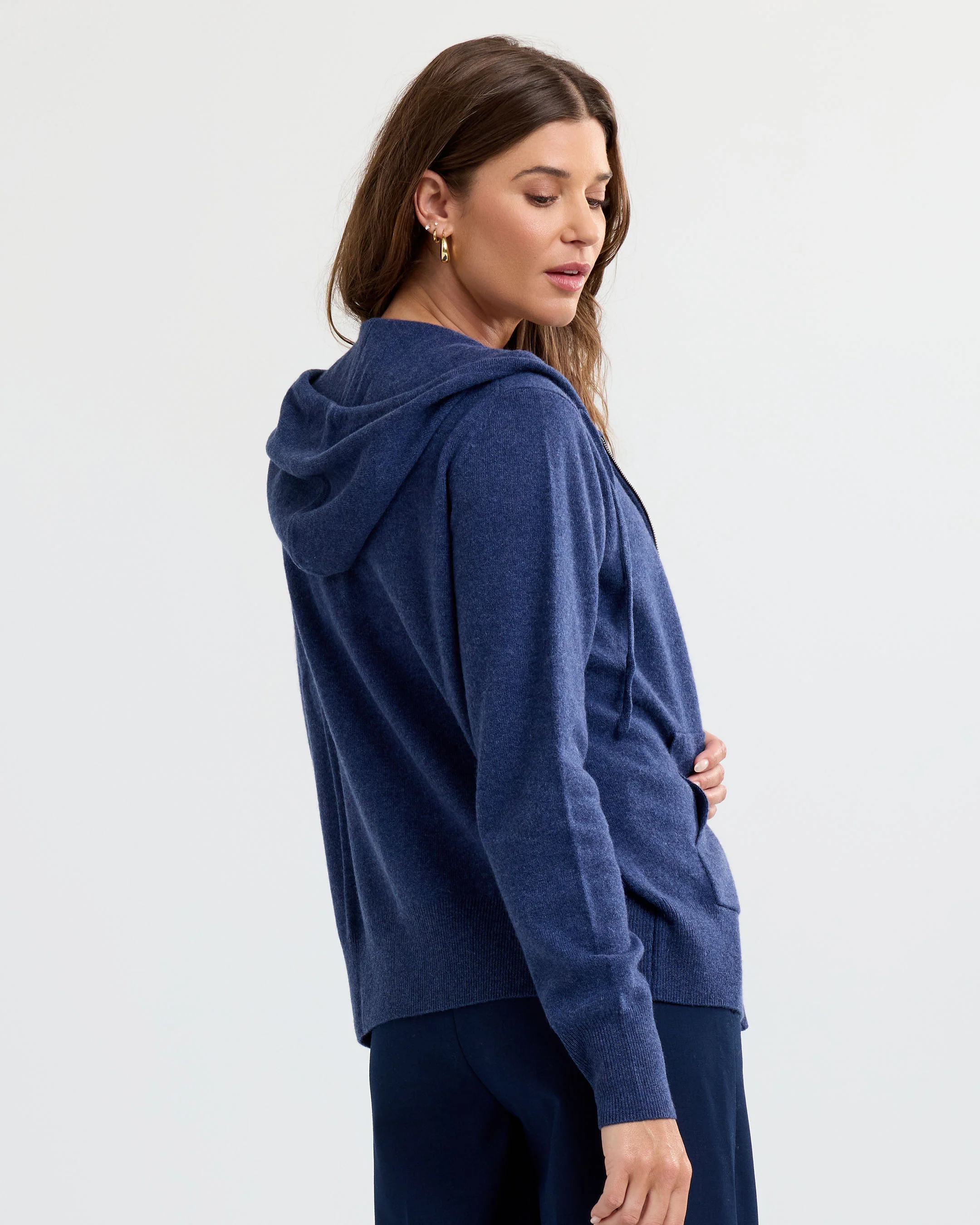 Essential Cashmere Hoodie - Image 5