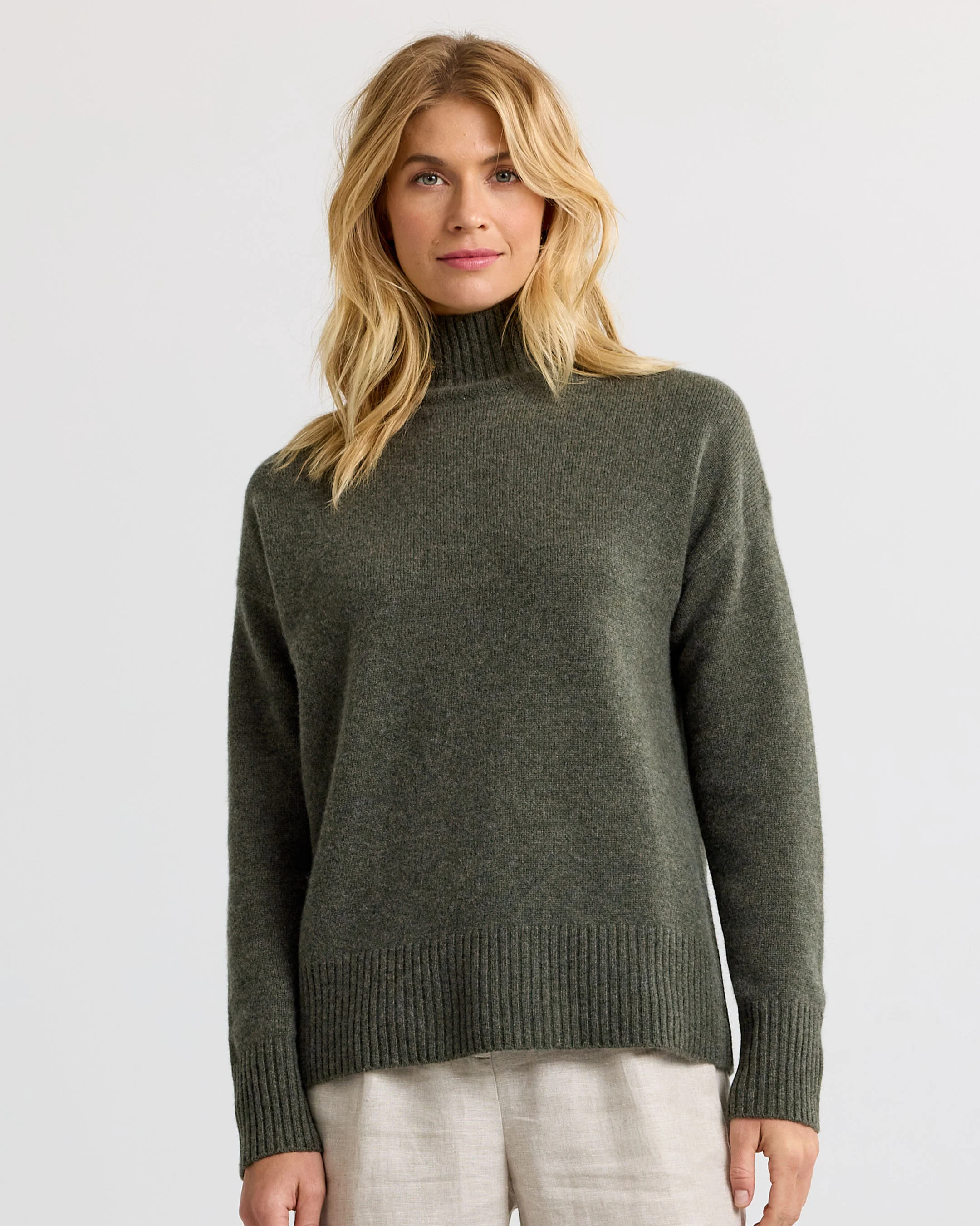 Oversized Cashmere Pullover - Image 3