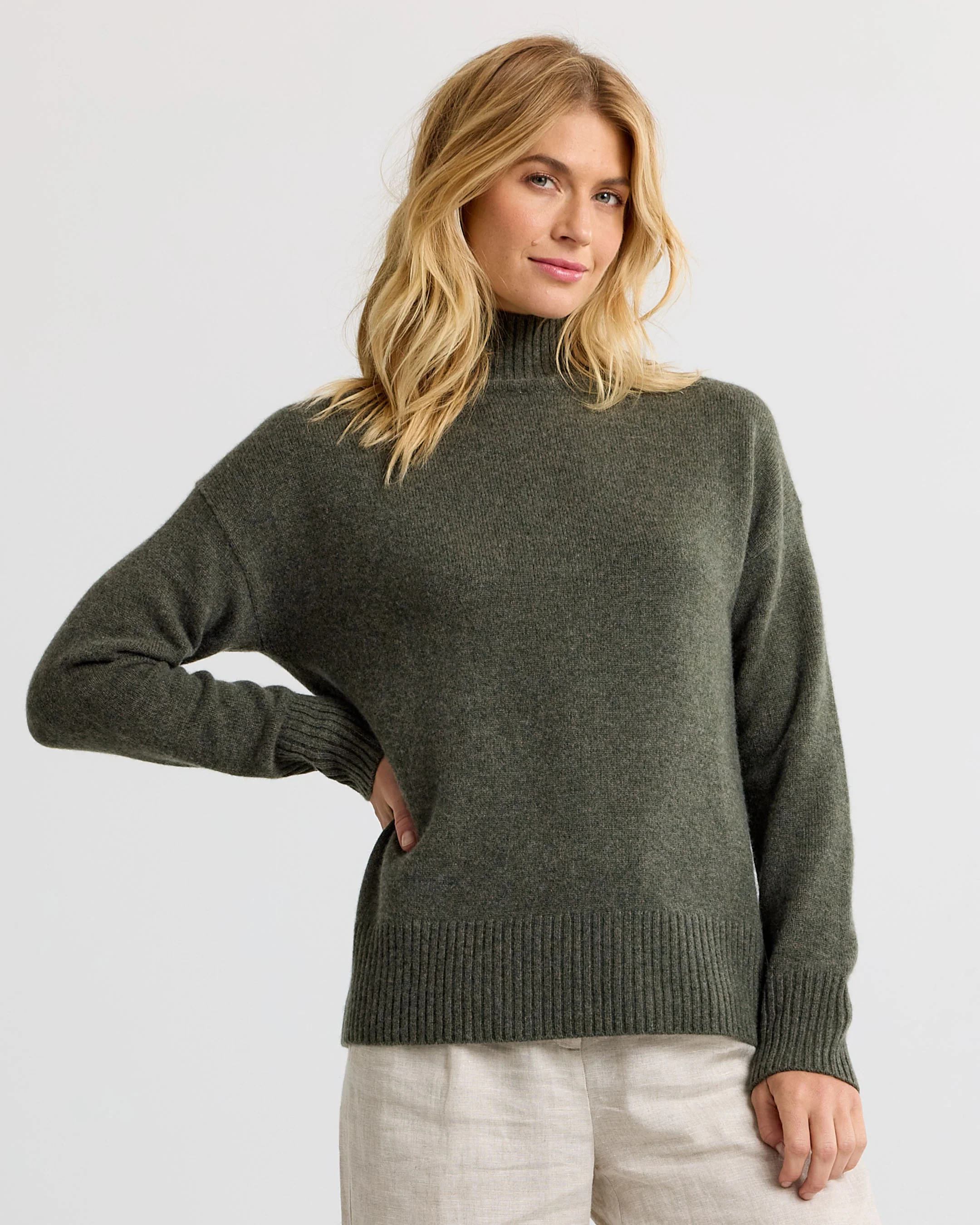 Oversized Cashmere Pullover - Image 4