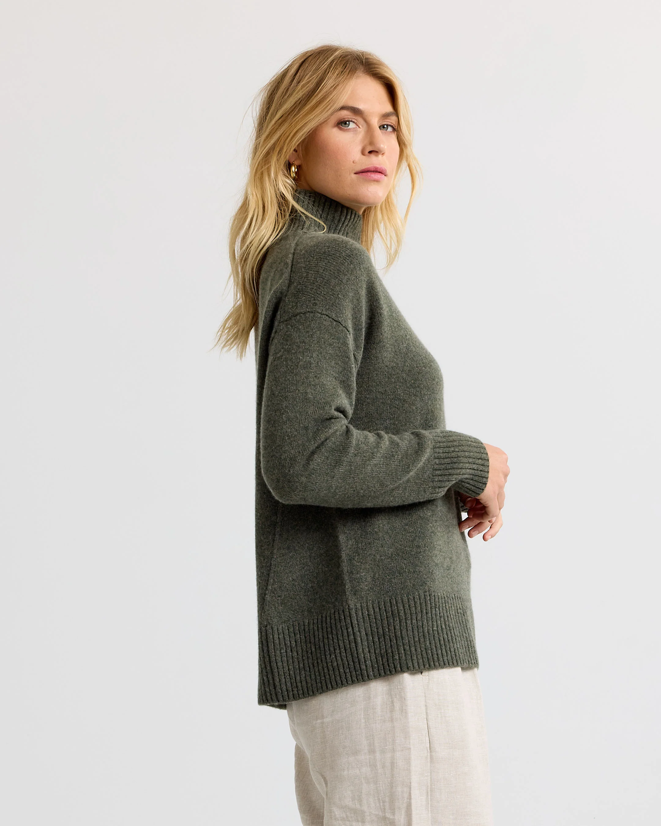 Oversized Cashmere Pullover - Image 5