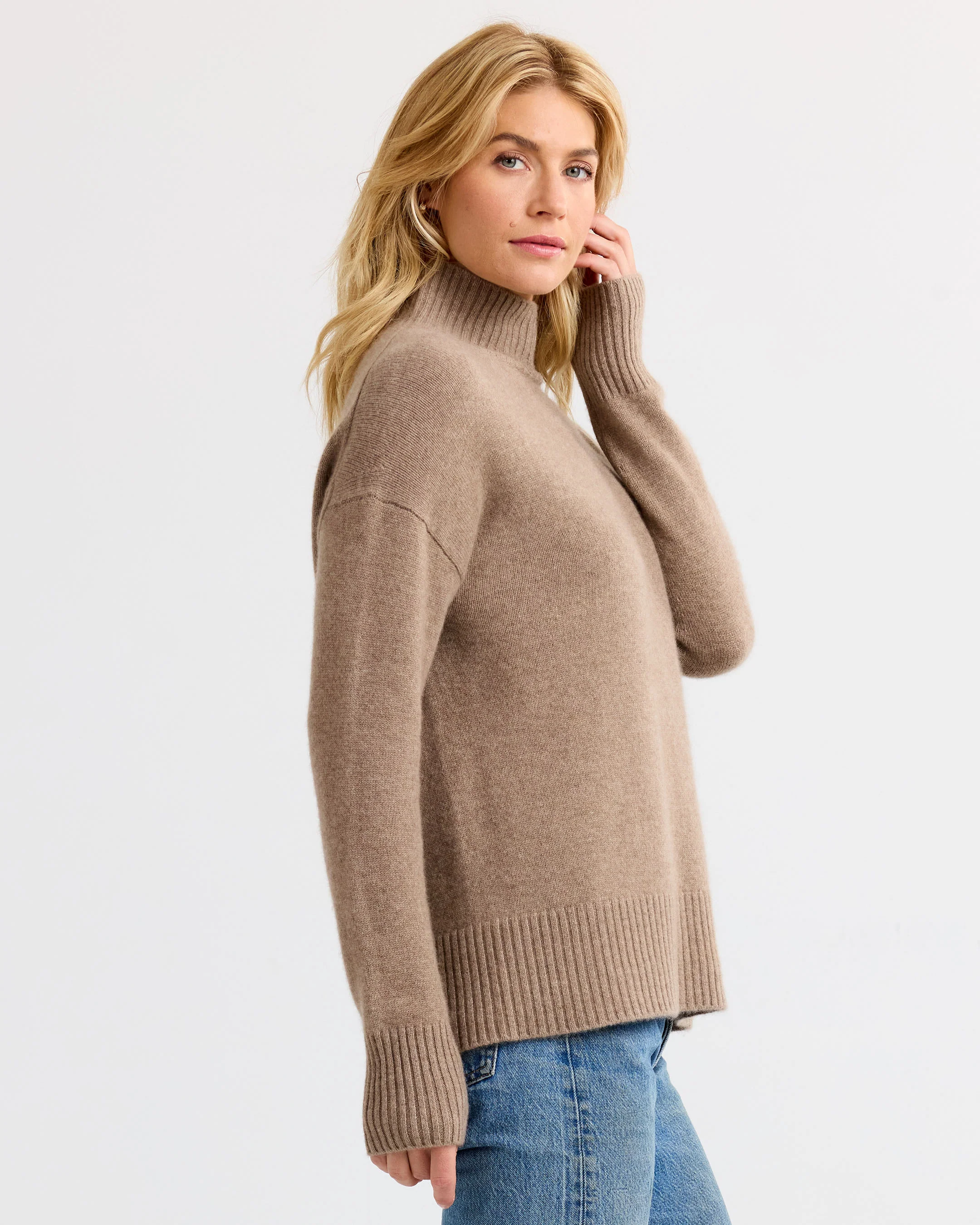 Oversized Cashmere Pullover - Image 3